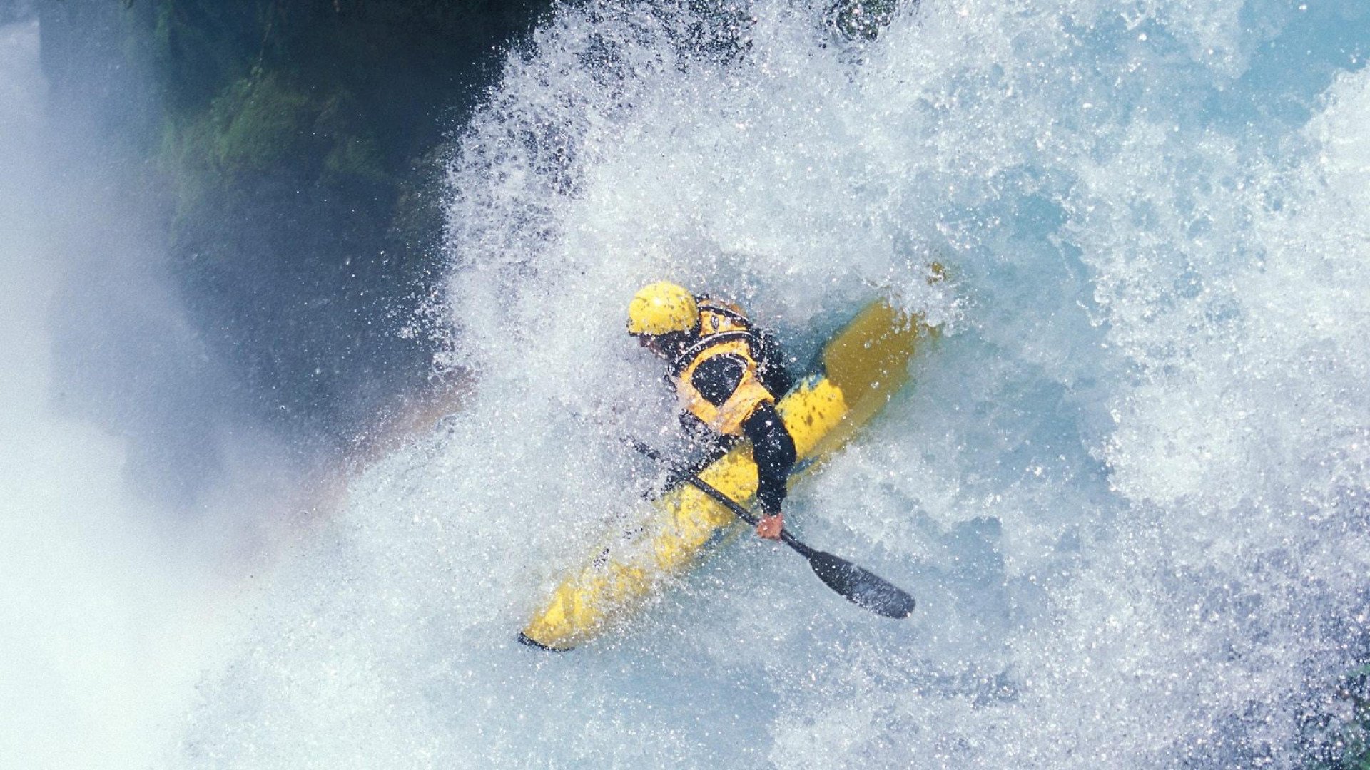 _河道极速漂流：水上勇士的极限挑战_，河道水上漂流施工方案